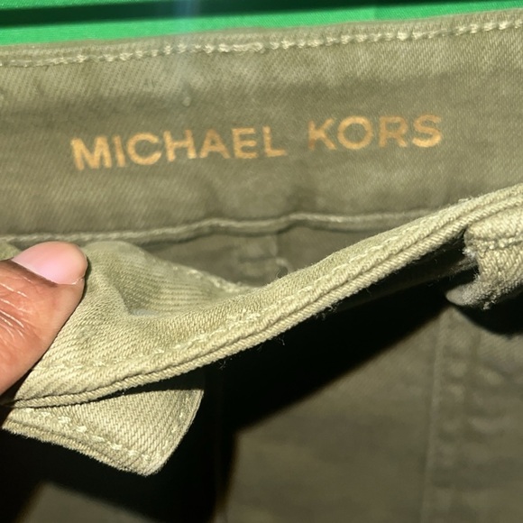 NWT Michael By Michael Kors Olive Button-Front Denim Skirt size 6 - Picture 3 of 7